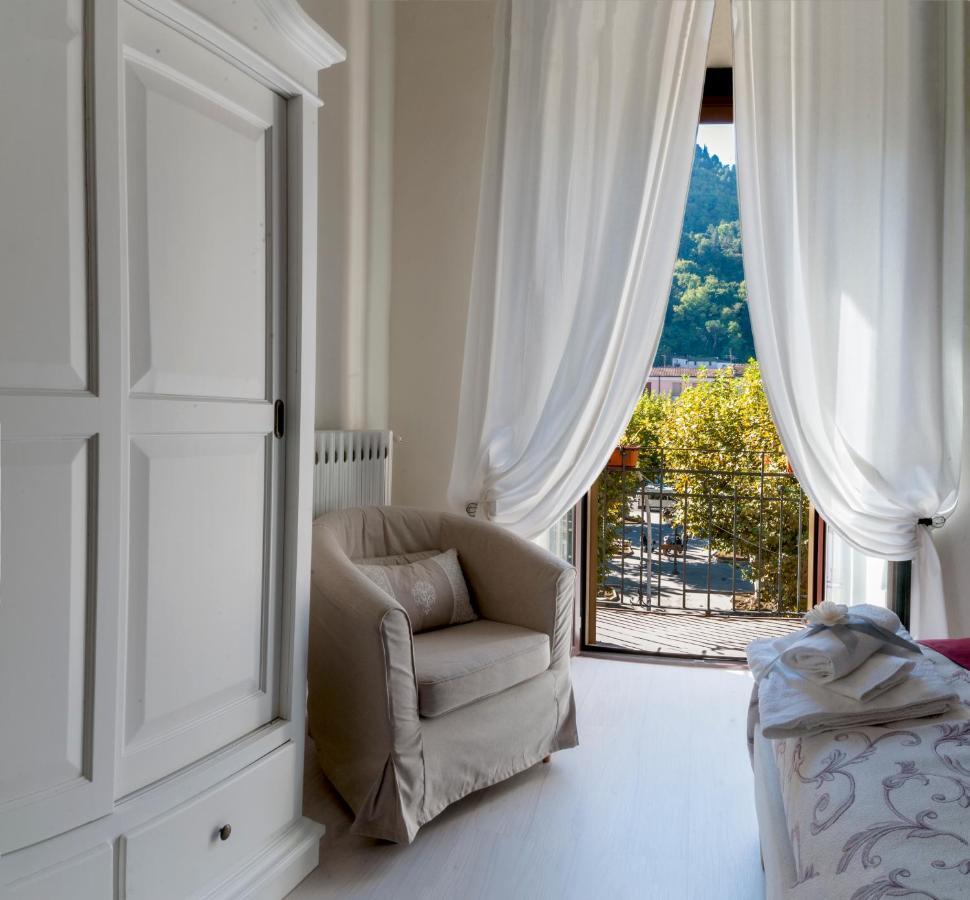 Le Finestre Sulla Piazza Bed & Breakfast Boiano Ngoại thất bức ảnh